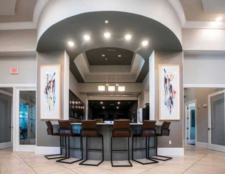 The-Boulevard-apartments-in-largo-fl-clubhouse-bar